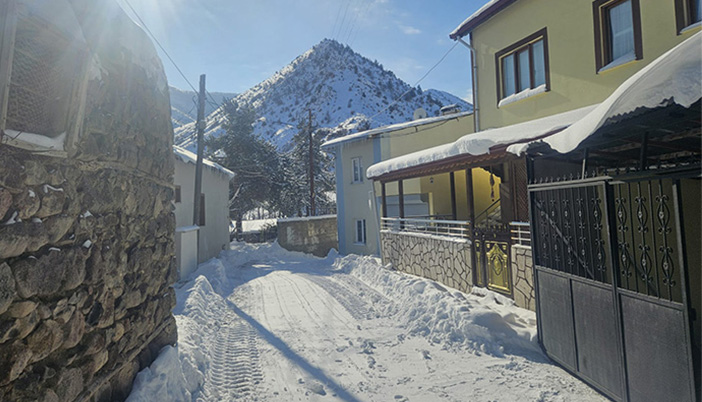 Bodrum’u Andıran Manzara Gümüşhane’den: Bağlarbaşı’nda Kış Güzelliği