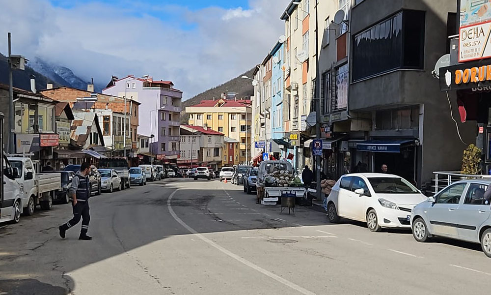 Borcu Olan Esnafa Kredi Kapısı Açılıyor: Başkan Erkan Temiz “Kürtün Nefes Alır”