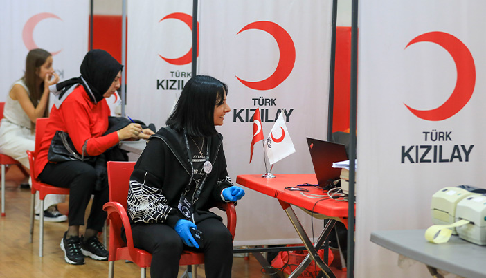 Kan Bağışında Dünyada Üçüncüyüz: Türk Kızılay’dan Hayat Kurtaran Milyonlara Teşekkür
