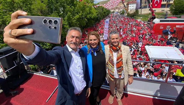 CHP, Bayburt’ta 14 Yıl Sonra Miting Düzenledi: Karadeniz Bayburt’ta Buluştu