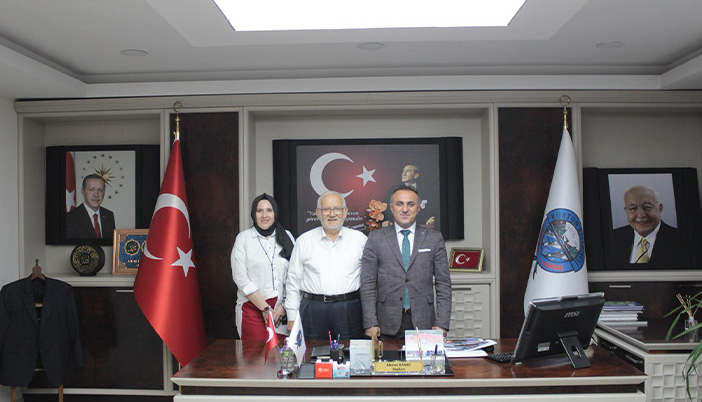 Prof. Yıldız İade-i Ziyaretlerine Devam Ediyor