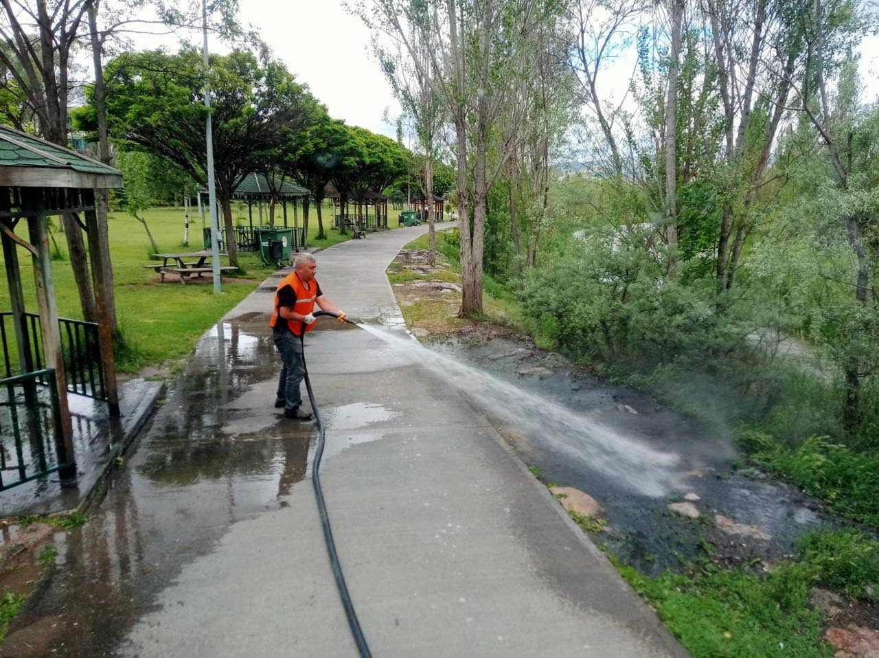 Kelkit’te Kiptaş Parkı Bayram İçin Temizlendi