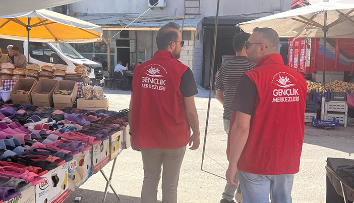 Torul Gençlik Merkezi İlçe Pazarında Esnafla Buluştu
