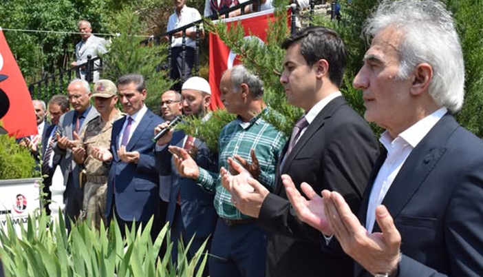Şehit Öğretmen Necmettin Yılmaz Kabri Başında Anıldı
