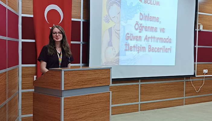 Kelkit Devlet Hastanesi’nde Anne Sütü Eğitimi