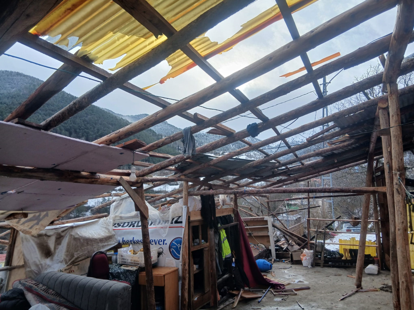 Şiddetli Fırtına Torul’da Etkili Oldu