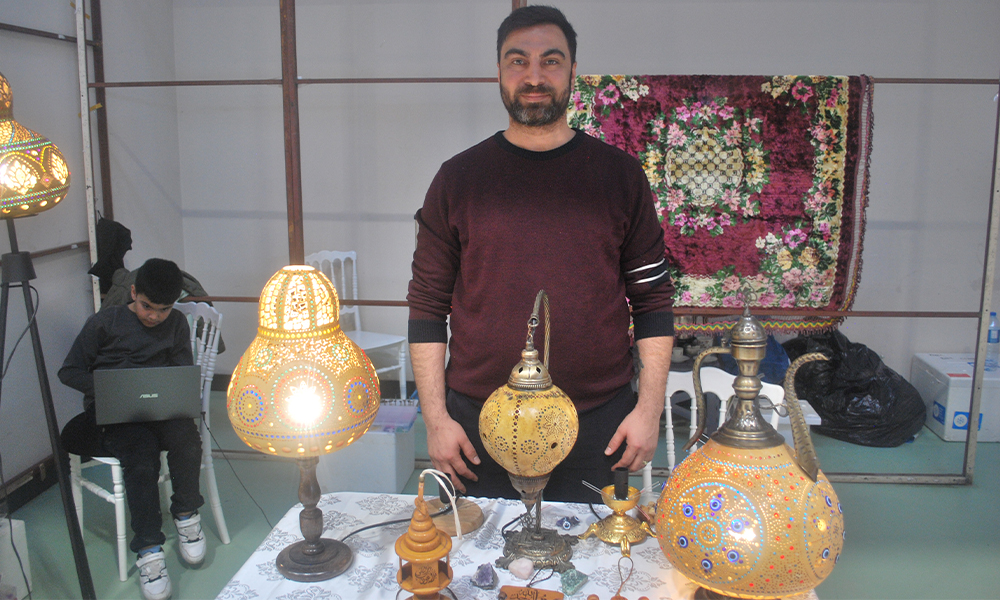 Şiran’da Balkabakları Işık Saçıyor: Ahmet Erdoğdu’dan Özgün El Sanatları