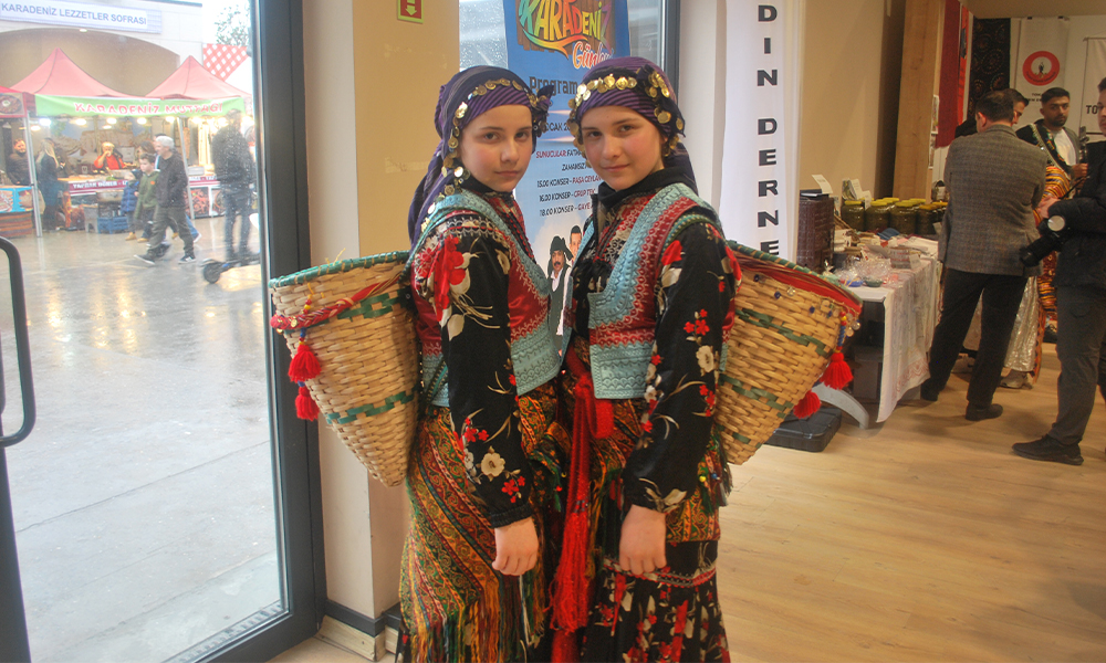 Türkülerden Sahneye: Karadeniz Günleri’nde Sepetli Kareler Dikkat Çekti