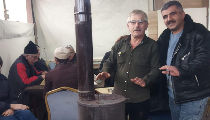 Gurbette Kışın Vazgeçilmezi: Gümüşhaneliler Sobadan Vazgeçemiyor
