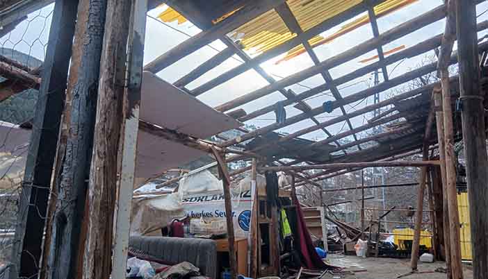 Şiddetli Fırtına Torul’da Hasara Yol Açtı