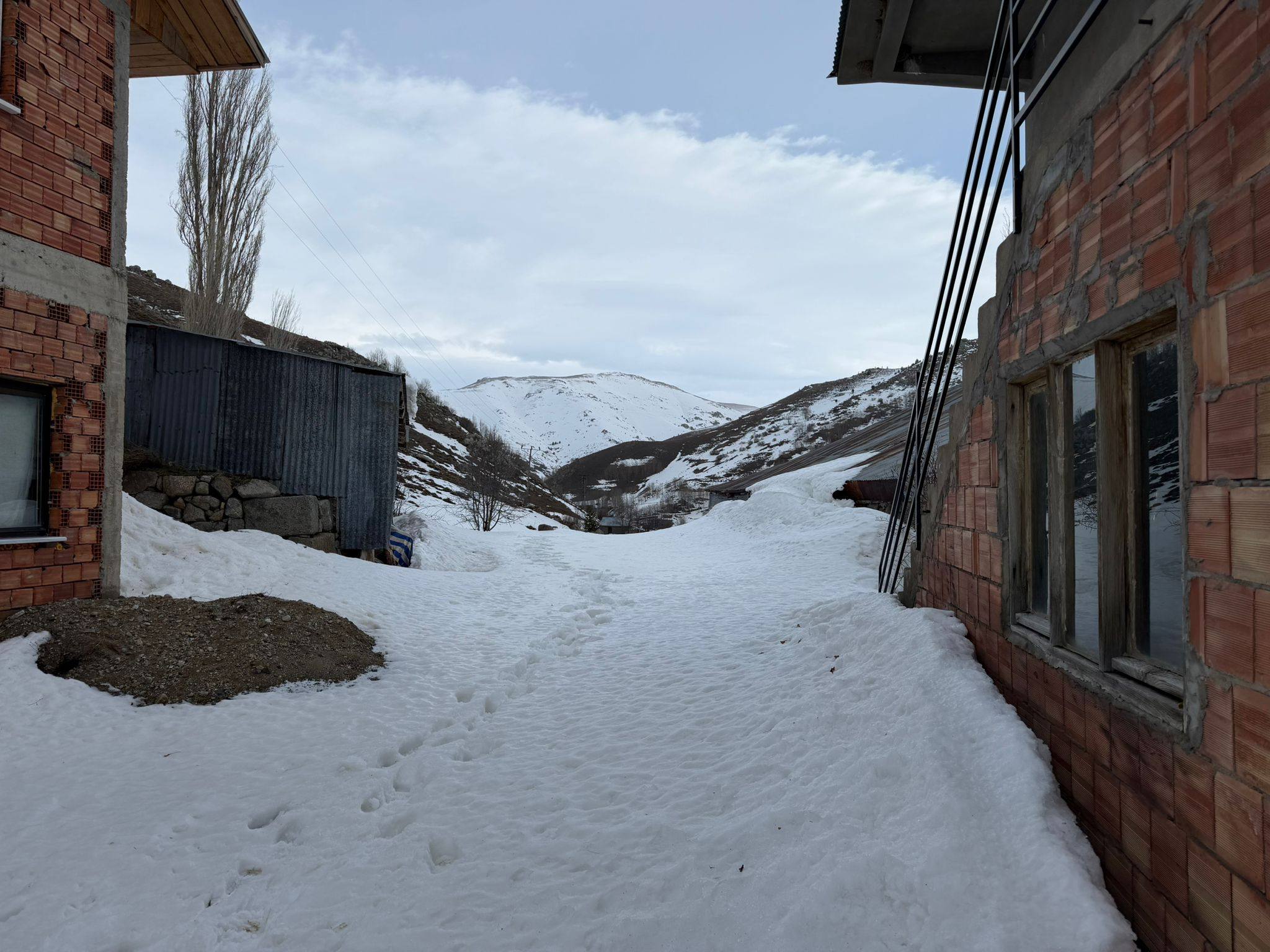 Kış Gelince Boşalan Köyler: Karadere ve Tilkicek Baharı Bekliyor