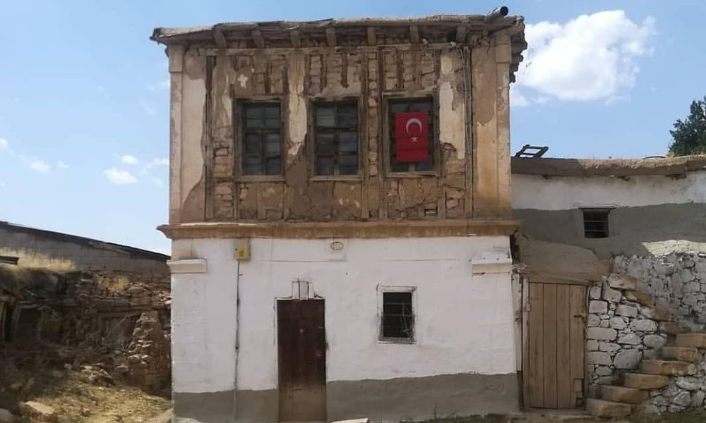 1934’ten Bugüne Tanıklık Ediyor: Köse’deki Ali Efendi Konağı Sahip Çıkılmayı Bekliyor