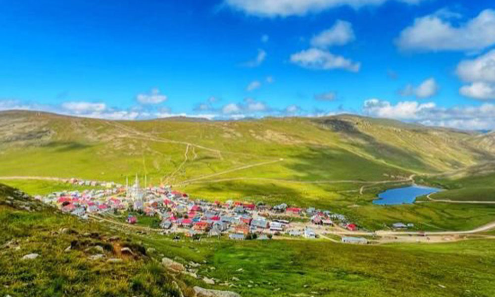 Kar Altında Hasret, Yazın Şenlik: Kazıkbeli Yaylası Yine Gündemde