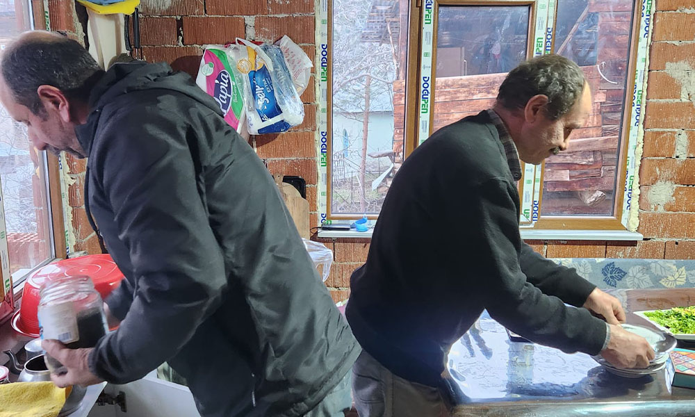 Başka Olur Gümüşhane: Çamlıköy’de İnşaatta İftar Sofrası