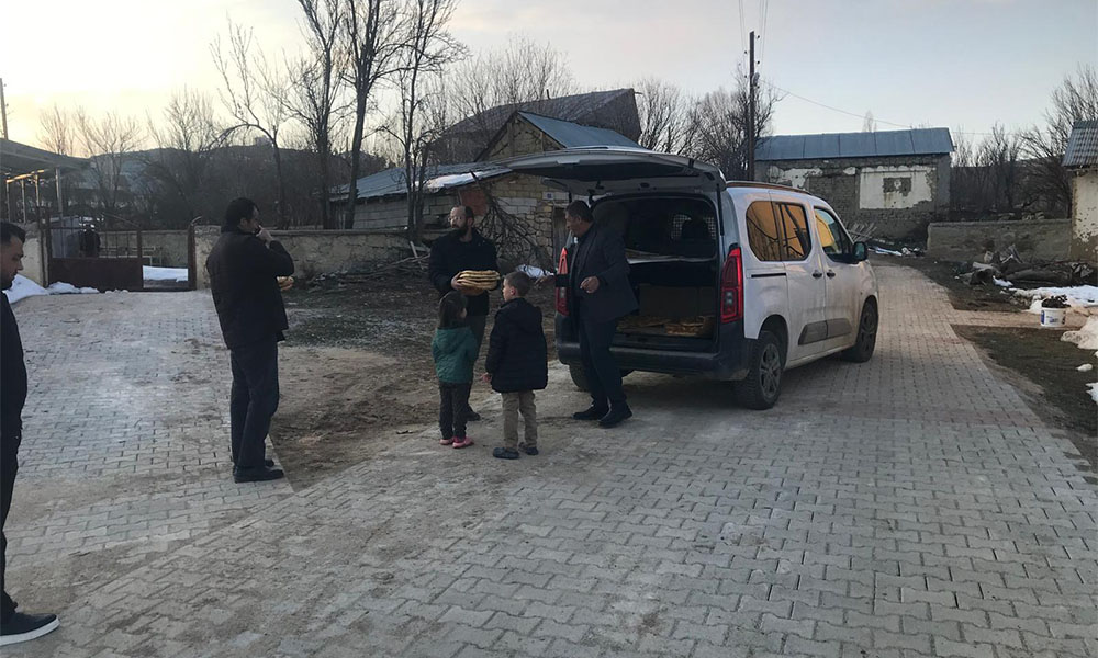 Şiran’da Ramazan Dayanışması: Aşağı Alıçlı Köyü’nde Pide Dağıtımı